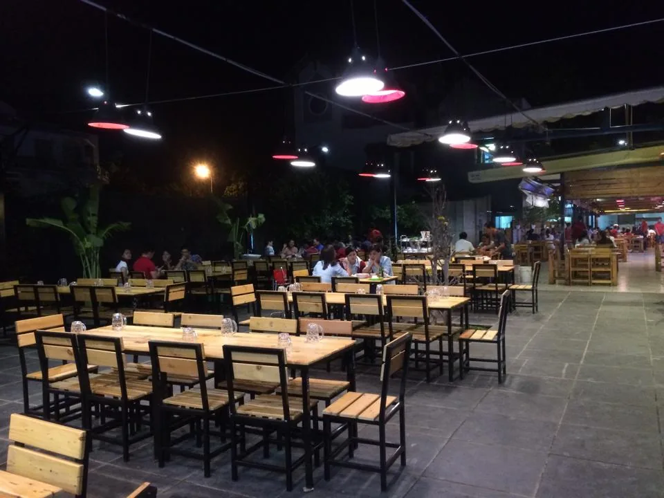Nhà hàng Ốc Gái