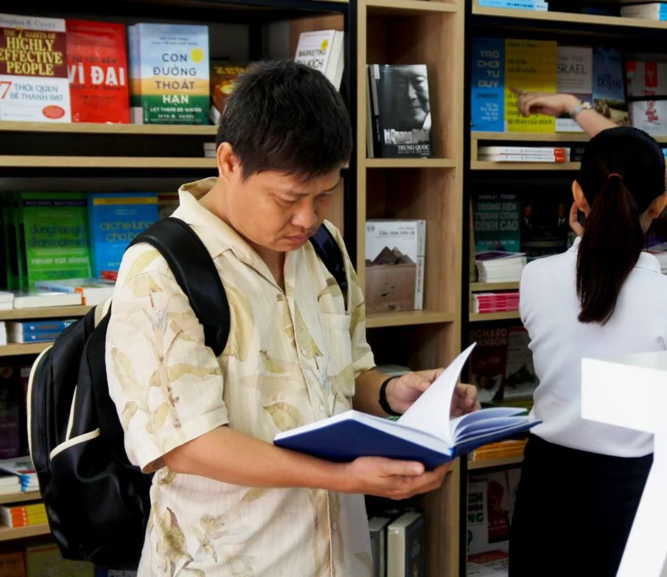 NHÀ SÁCH SAIGON BOOKS